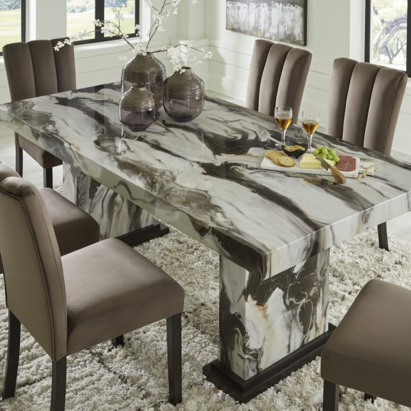 Ashley D581 Jeshina
