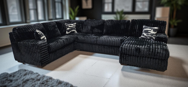 S319 Austin Sectional (Black)