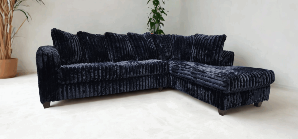 S300 Gia Sectional (Black)