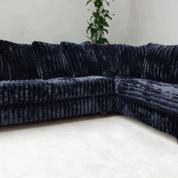 S300 Gia Sectional (Black)